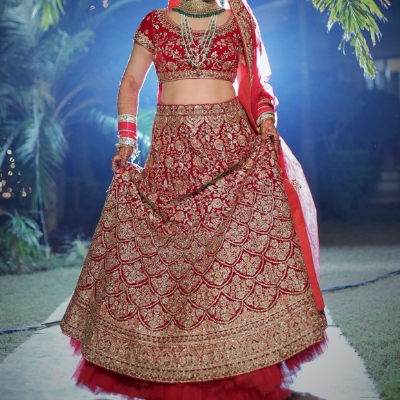 Wedding lehenga - Picture 2 of 3